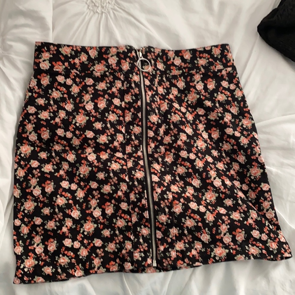 Short skirt!